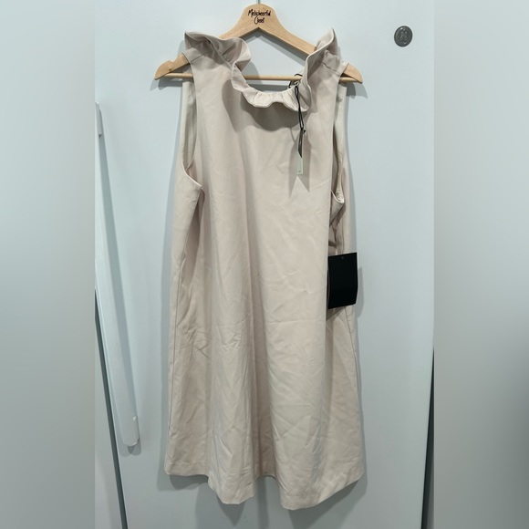 White Blythe Dress
TUCKERNUCK - Picture 7 of 9